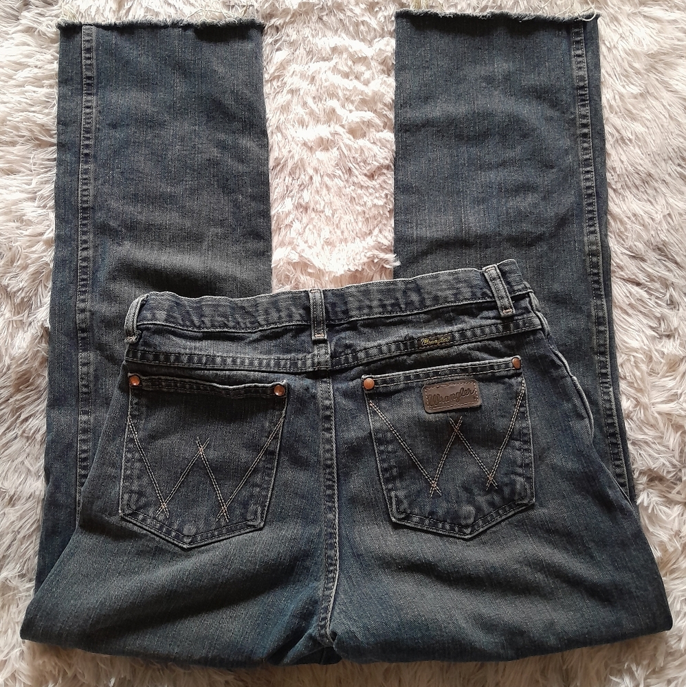 30x30 Wrangler Jeans
